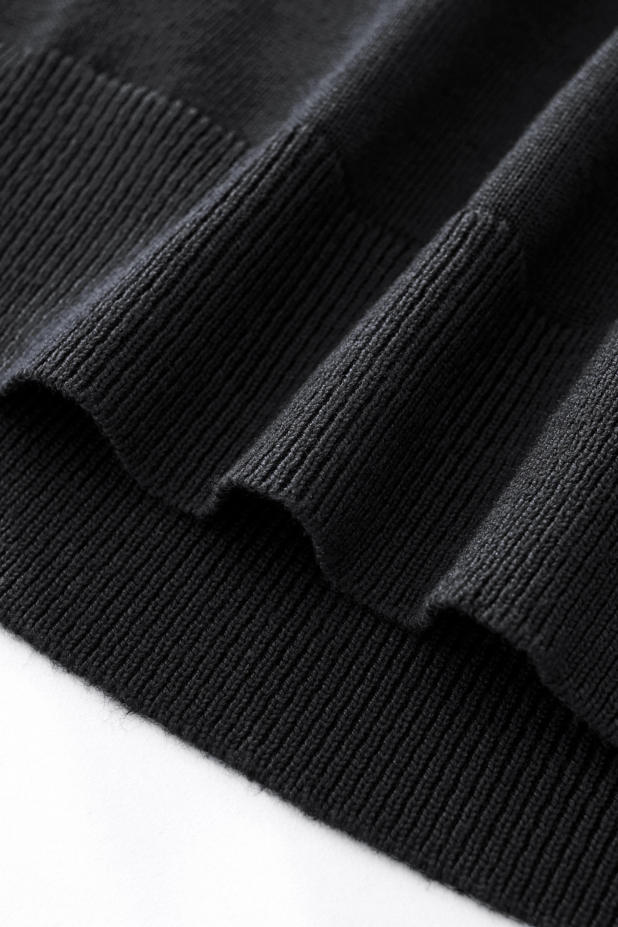 Axis Contrast Stitch Knit LS BLACK