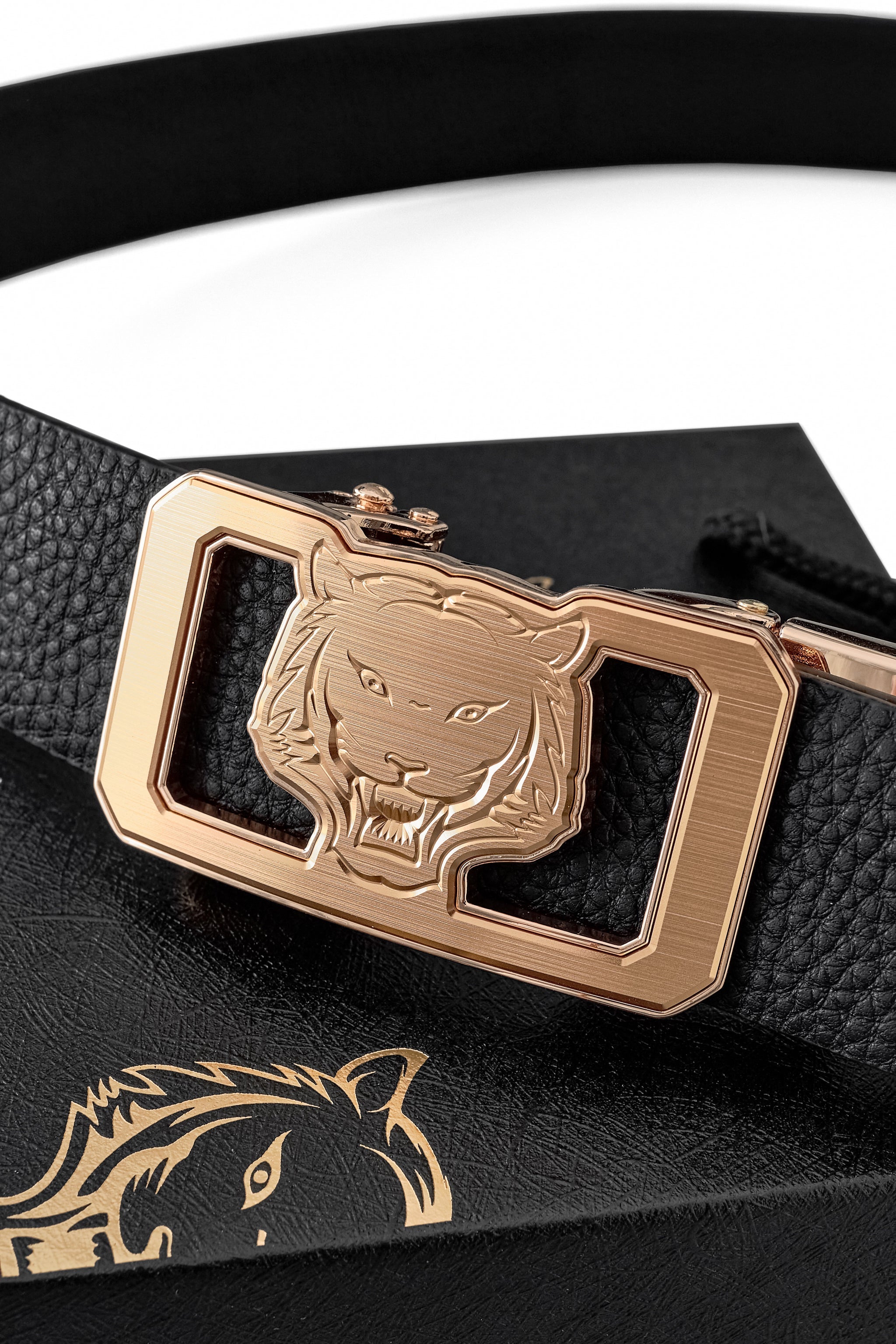 Pebbled Leather Lion Auto BKL Belt – Gold Ed. GOLD/BLACK