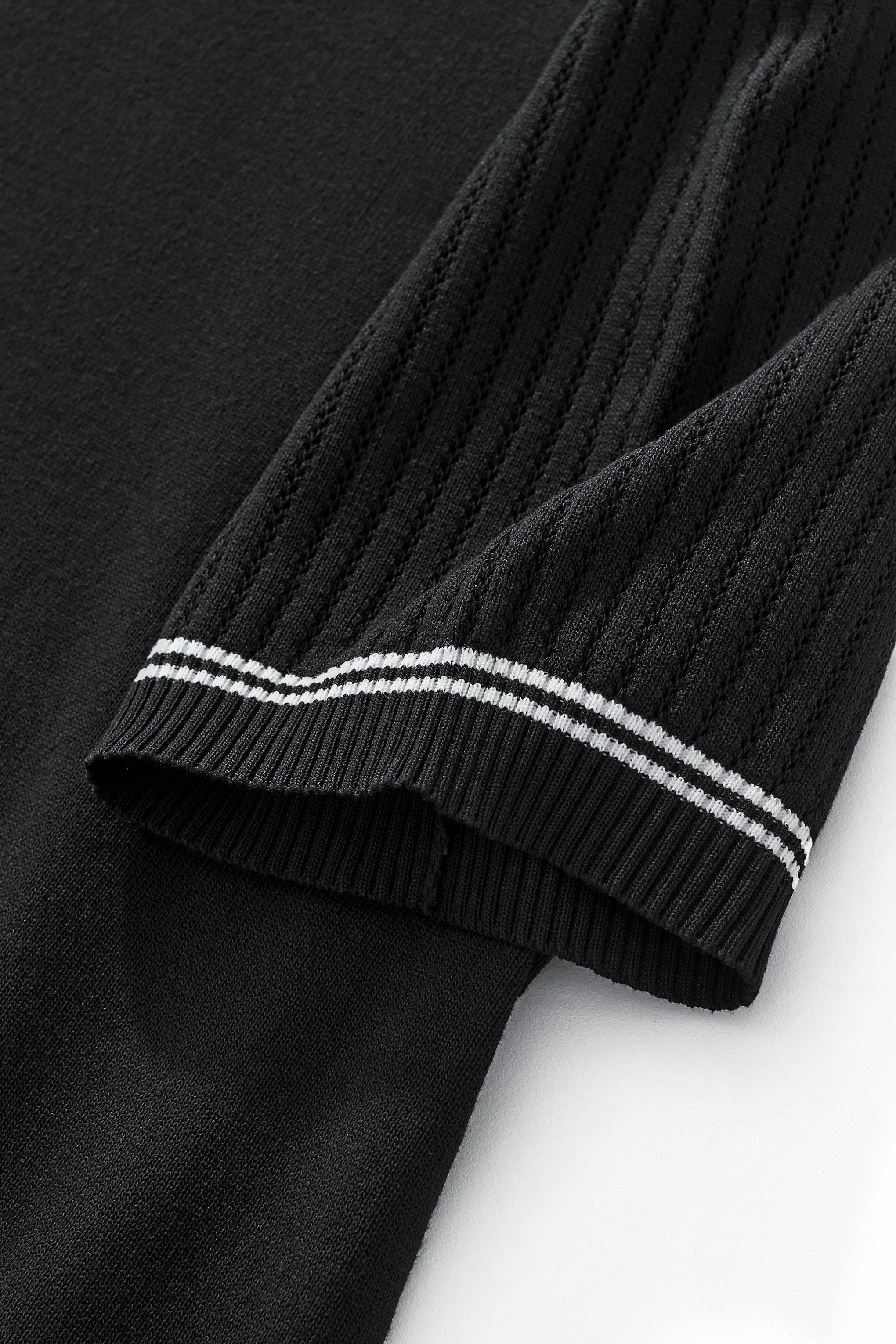 Strato Trim Tee BLACK