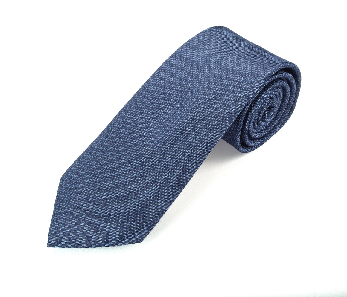 Elevate your executive presence with this sophisticated, versatile tie | 1771