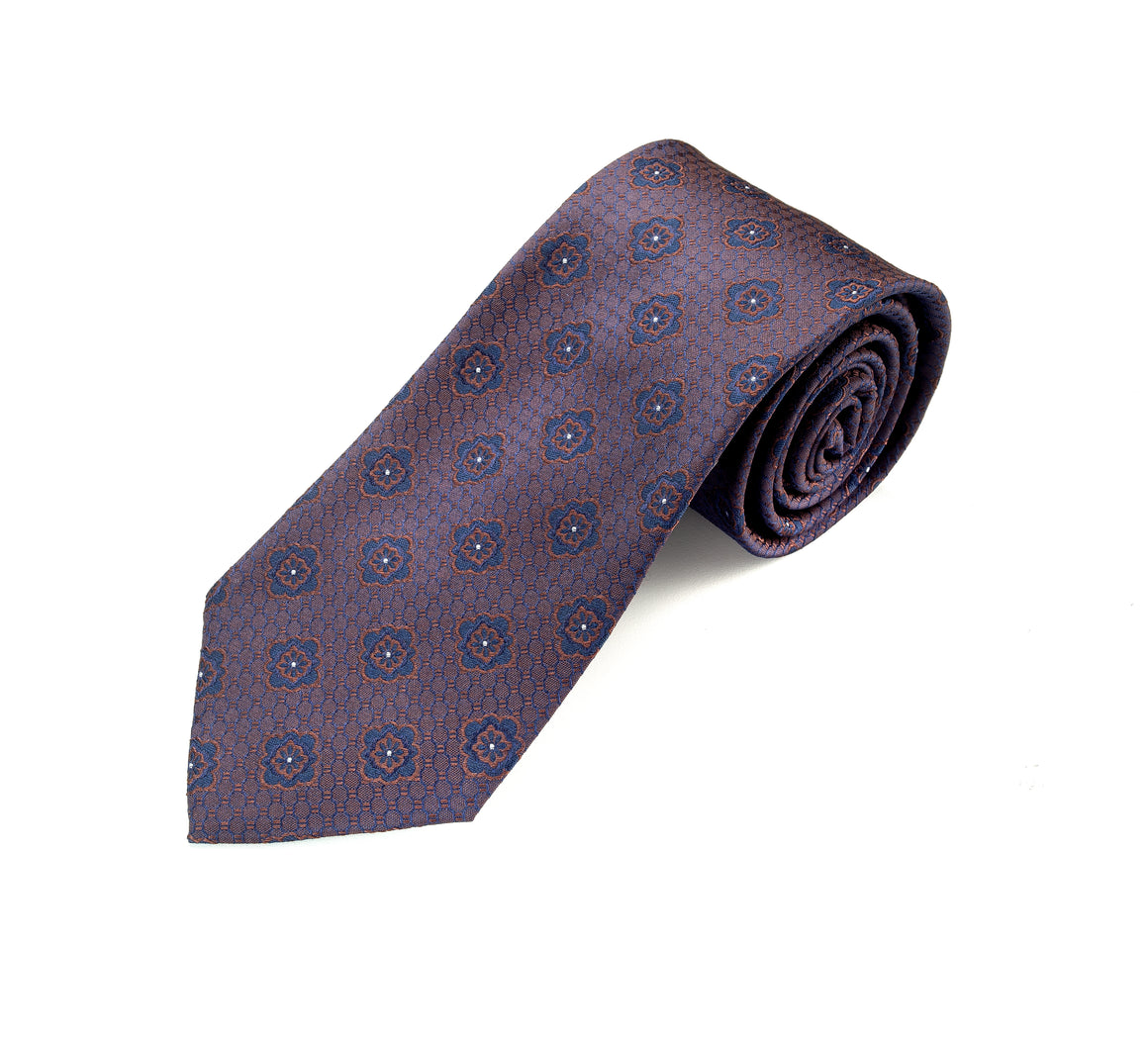 Elevate your business attire with this classic, understated tie | 1901E