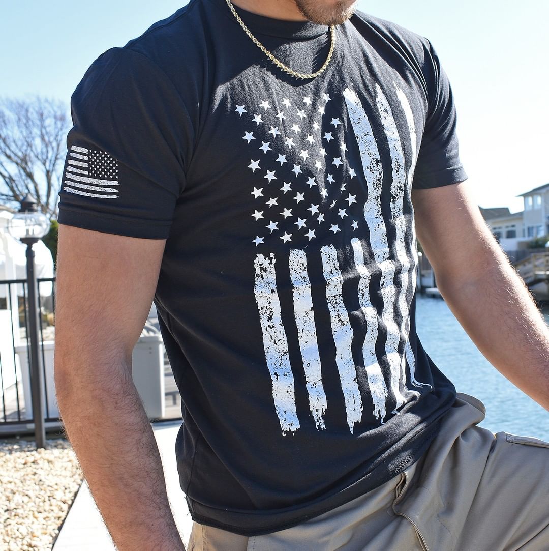 skade løst ubehagelig Rothco Distressed US Flag Athletic Fit T-Shirt - Franky Fashion